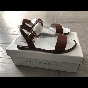 Steve Madden Donddi Sandals